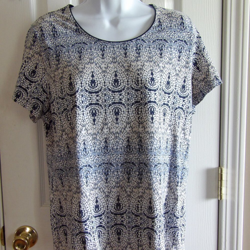 Kim Rogers Blue and White Crew Neck T-shirt